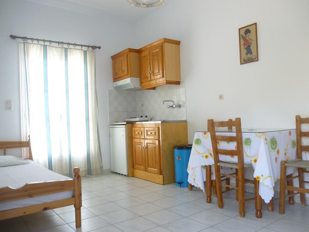 Apartments Jota Marathokampos Bilik gambar